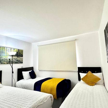 2 Bed, 2 Bath, Ground Floor Whole Apartment With Parking, Near Central London & Stratford, Close To Station, Zone 2 Exterior photo