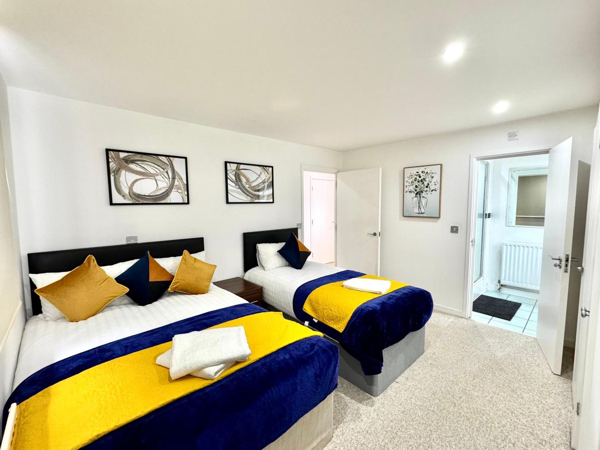 2 Bed, 2 Bath, Ground Floor Whole Apartment With Parking, Near Central London & Stratford, Close To Station, Zone 2 Exterior photo